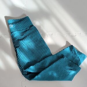 Booty By Brabants Teal Cropped Croco Leggings